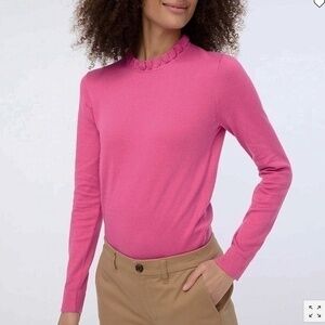 Like New J.Crew 100% Cotton Ruffle Neck Pink Sweater Medium